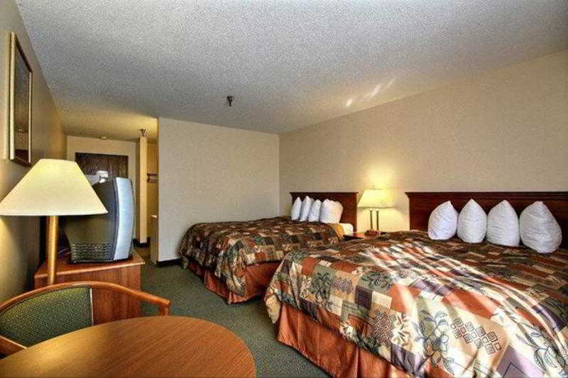 Hotel Days & By Wyndham Mt Pleasant